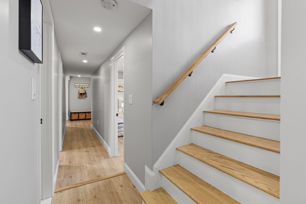 1686 Washington Street Walpole, MA 02081 - Photo 23 of 41