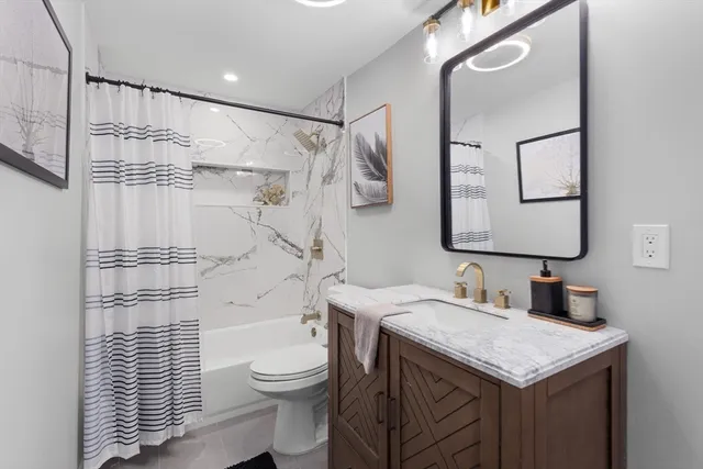 $925,000 | 1686 Washington Street, Walpole, MA 02081