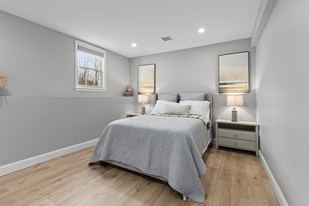 1686 Washington Street Walpole, MA 02081 - Photo 28 of 41