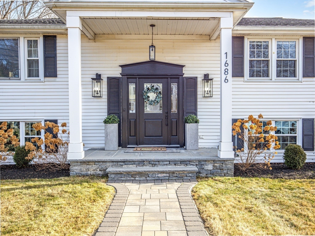 1686 Washington Street Walpole, MA 02081 - Photo 3 of 41