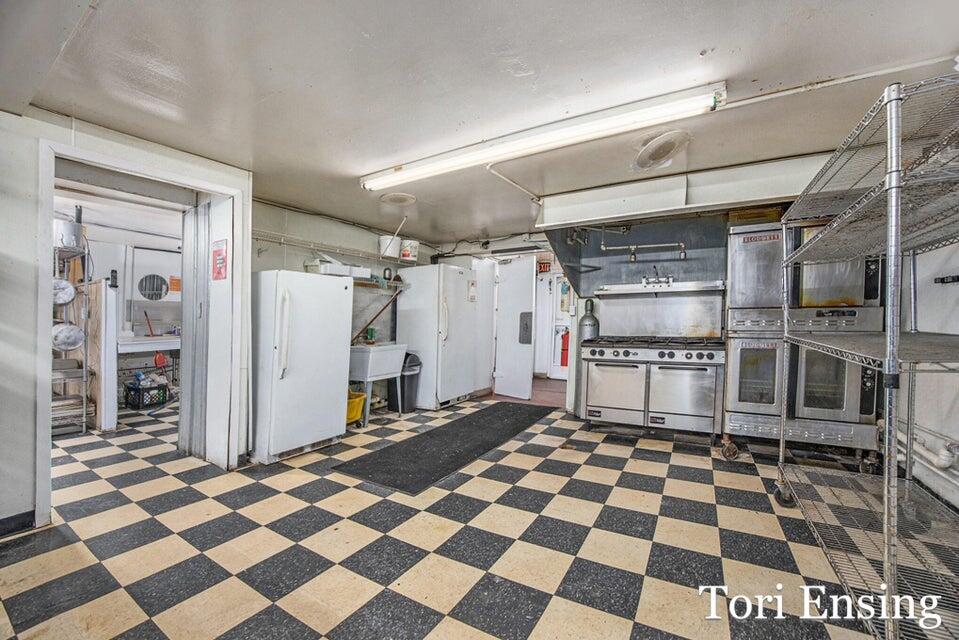 25-29 South Greenville Road Greenville, MI 48838 - Photo 15 of 45 16