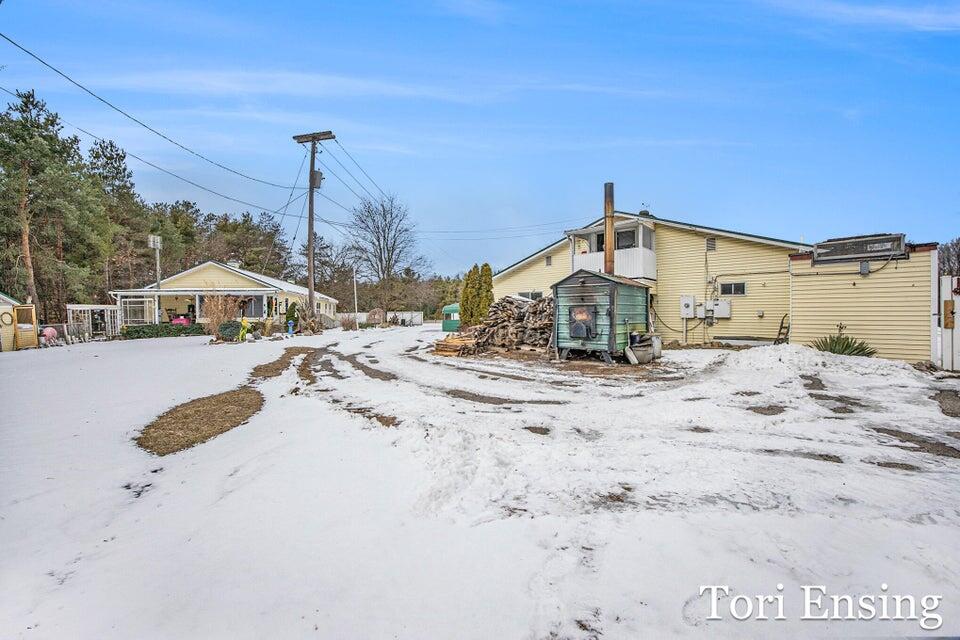 25-29 South Greenville Road Greenville, MI 48838 - Photo 6 of 45 6