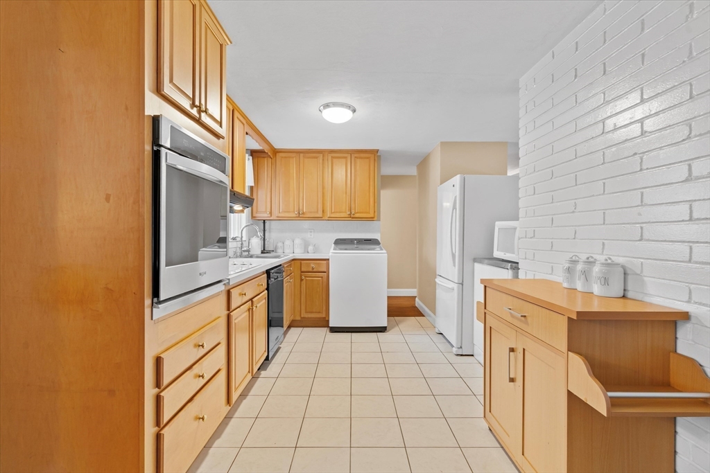 1 Curwen Road Peabody, MA 01960 - Photo 11 of 32 Gallery Image 11