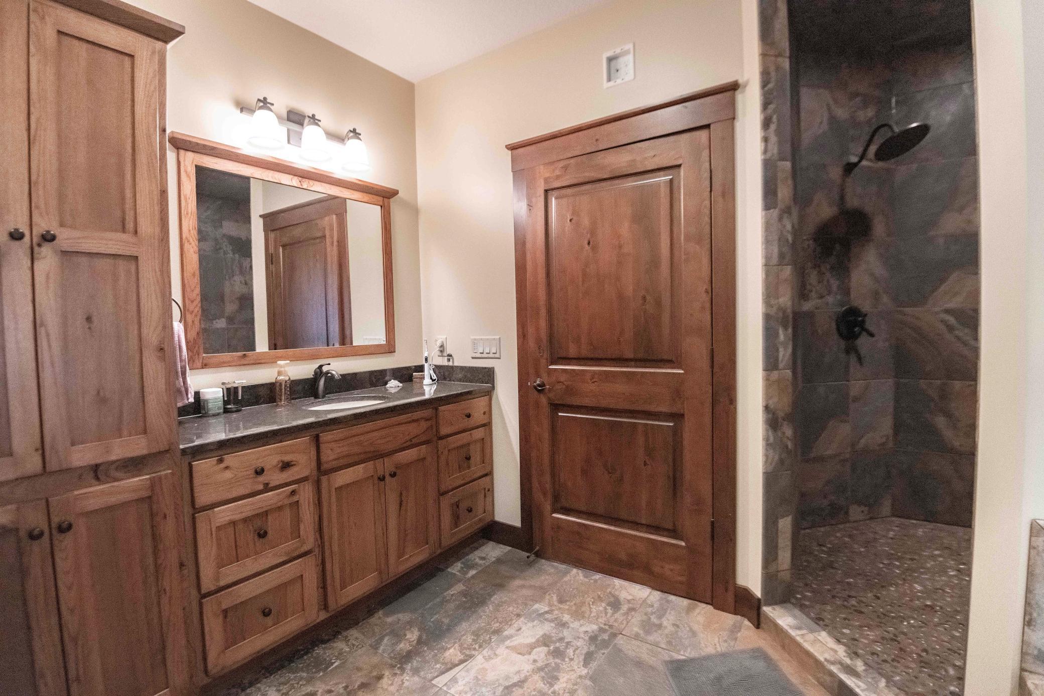 650 33rd Street Northwest Austin, MN 55912 - Photo 25 of 47