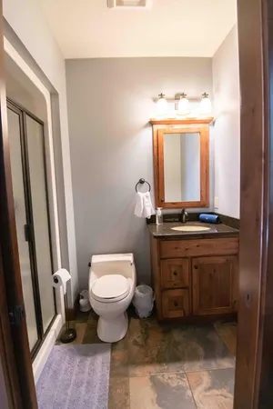 $1,200,000 | 650 33rd Street Northwest, Austin, MN 55912