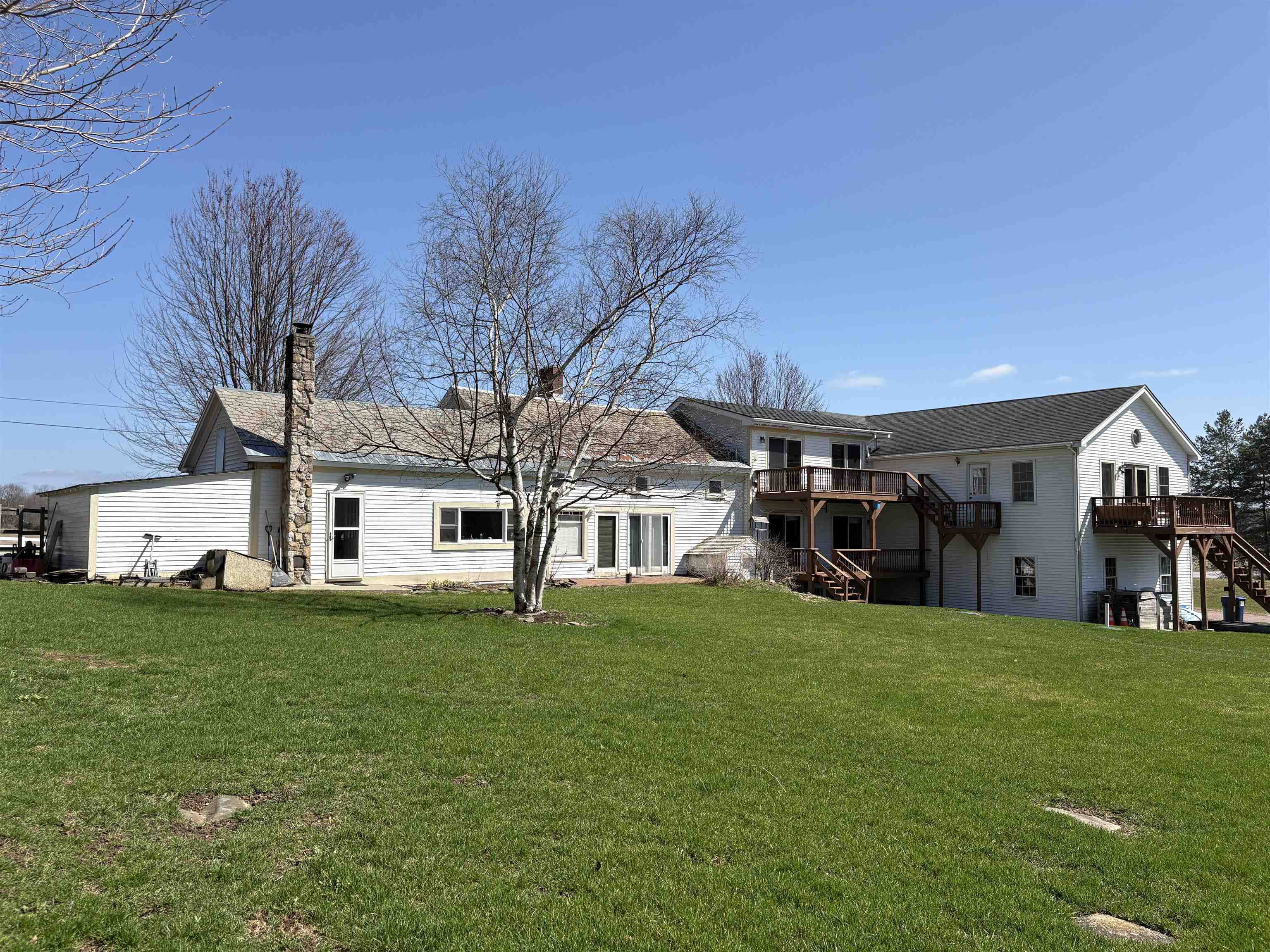 329 West Shore Road South Hero, VT 05486 - Photo 6 of 58