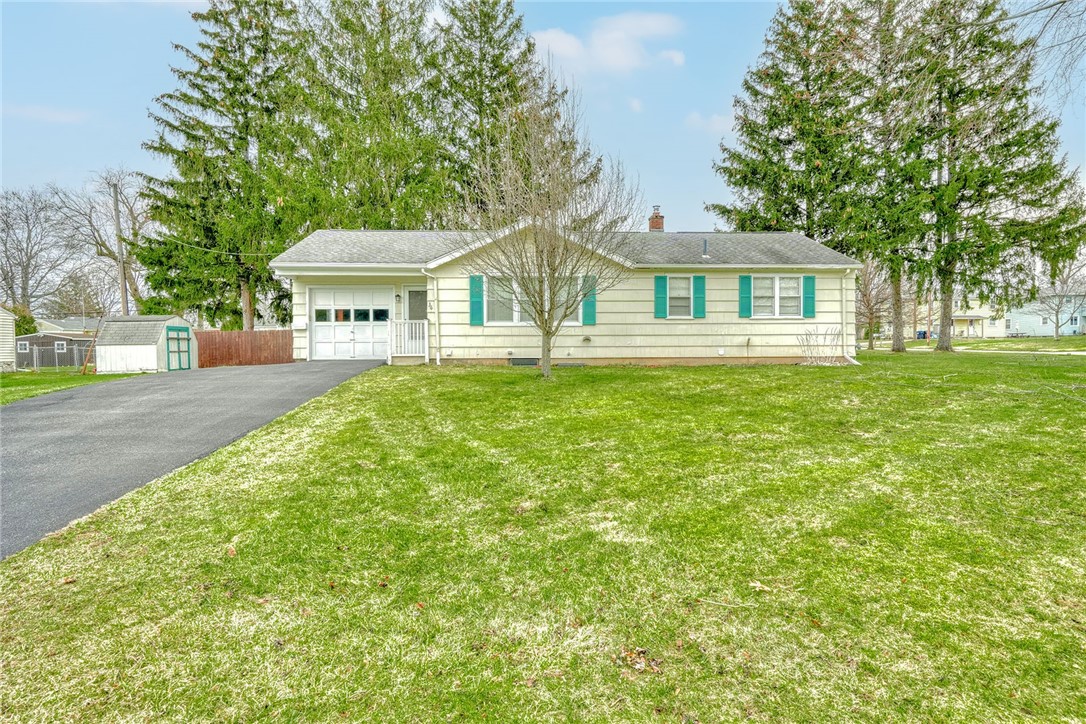 36 Fallenson Drive Greece, NY 14616 - Photo 1 of 18
