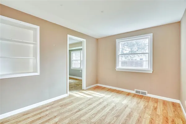 $149,900 | 36 Fallenson Drive, Greece, NY 14616