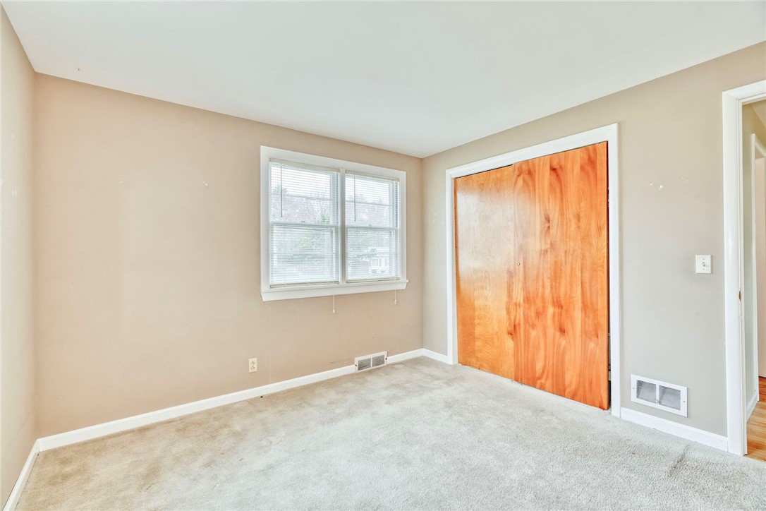 36 Fallenson Drive Greece, NY 14616 - Photo 14 of 18