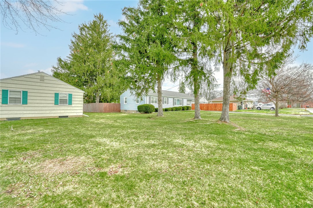 36 Fallenson Drive Greece, NY 14616 - Photo 2 of 18