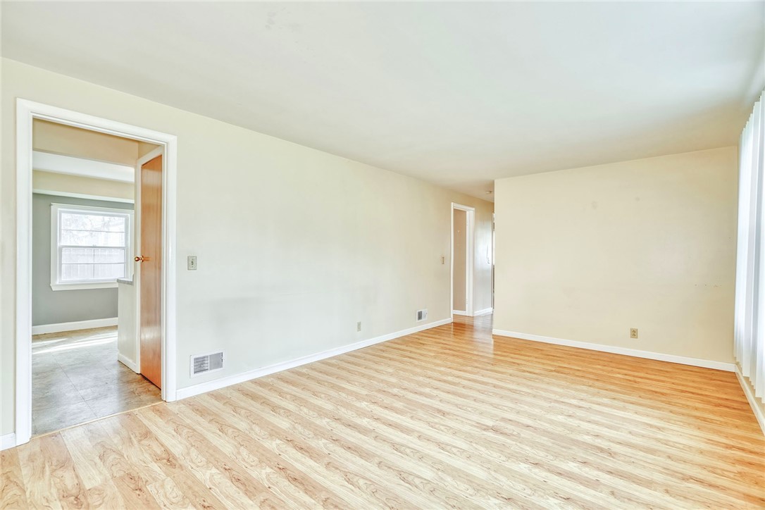 36 Fallenson Drive Greece, NY 14616 - Photo 8 of 18