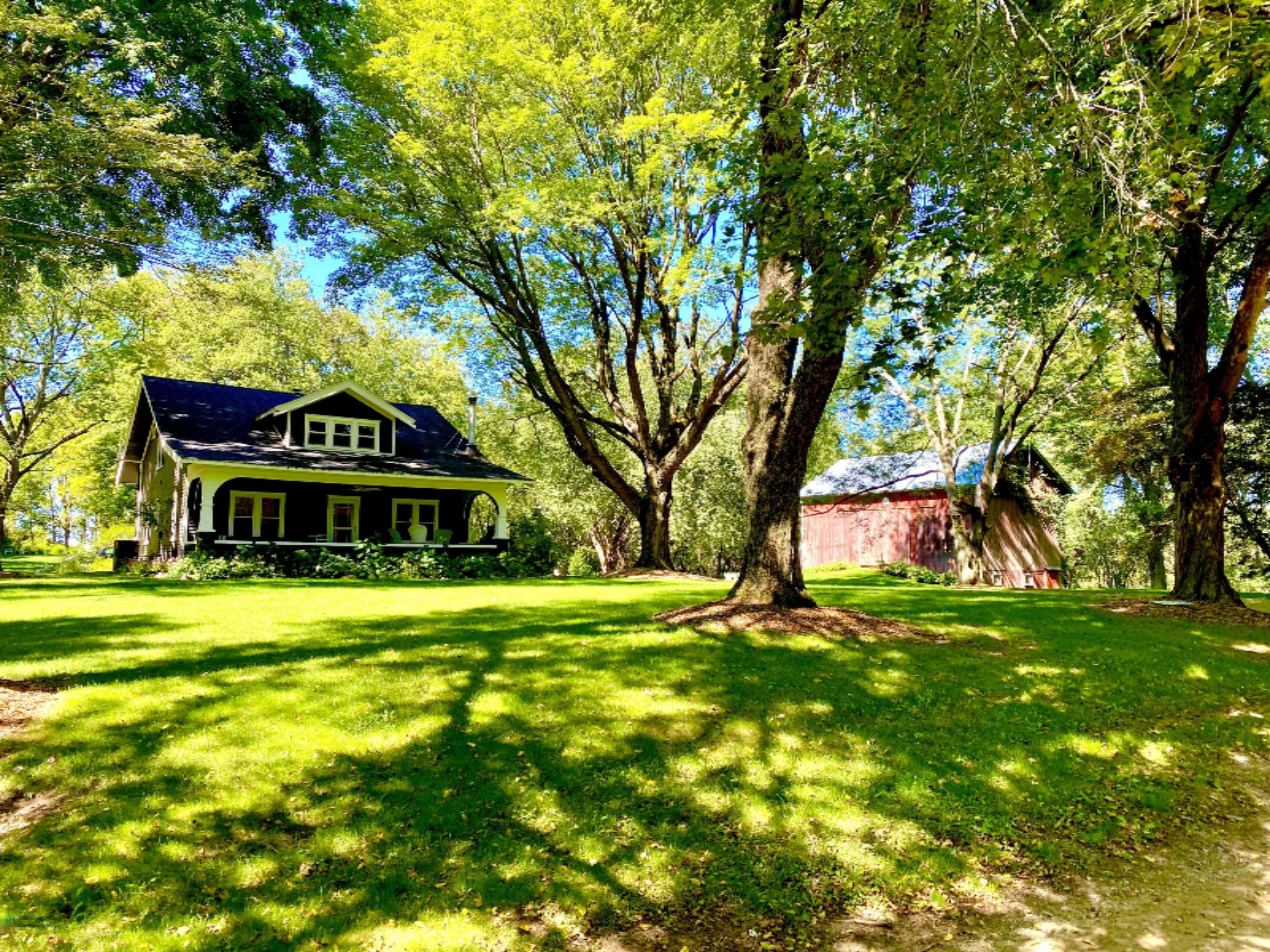 13868 Coveney Road Buchanan, MI 49107 - Photo 4 of 34 wide front view
