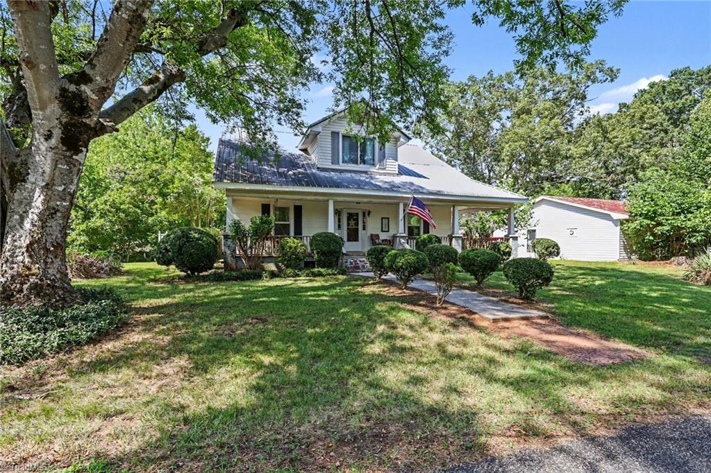 389 Paul Musgrave Road Lexington, NC 27292 - Photo 5 of 38