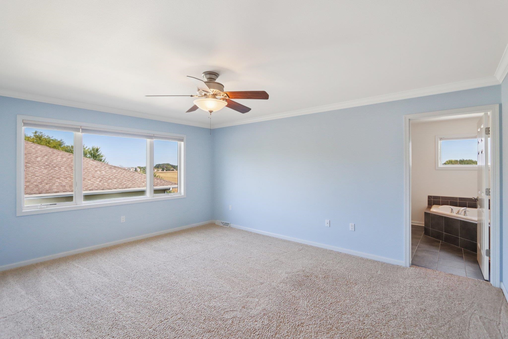 423 Fargo Trail Middleton, WI 53562 - Photo 11 of 35