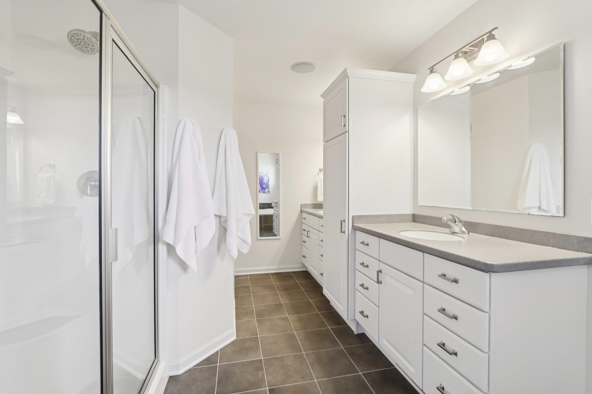 423 Fargo Trail Middleton, WI 53562 - Photo 13 of 35