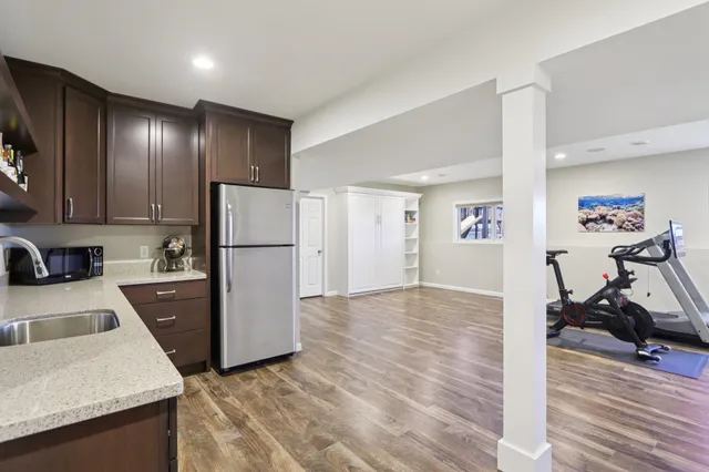 $799,900 | 423 Fargo Trail, Middleton, WI 53562