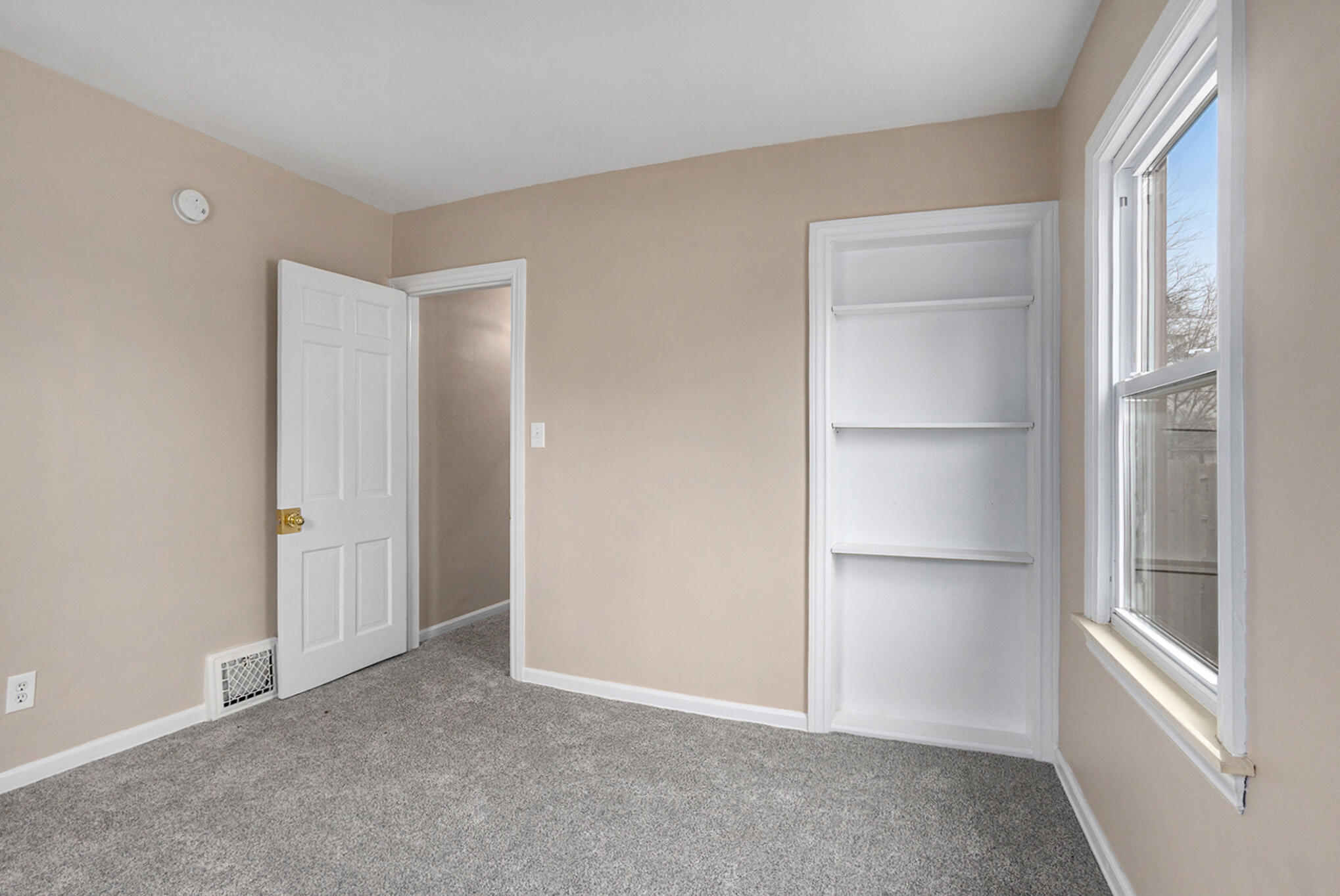 1554 Rathbone Street Southwest Wyoming, MI 49509 - Photo 8 of 16 Bedroom 2