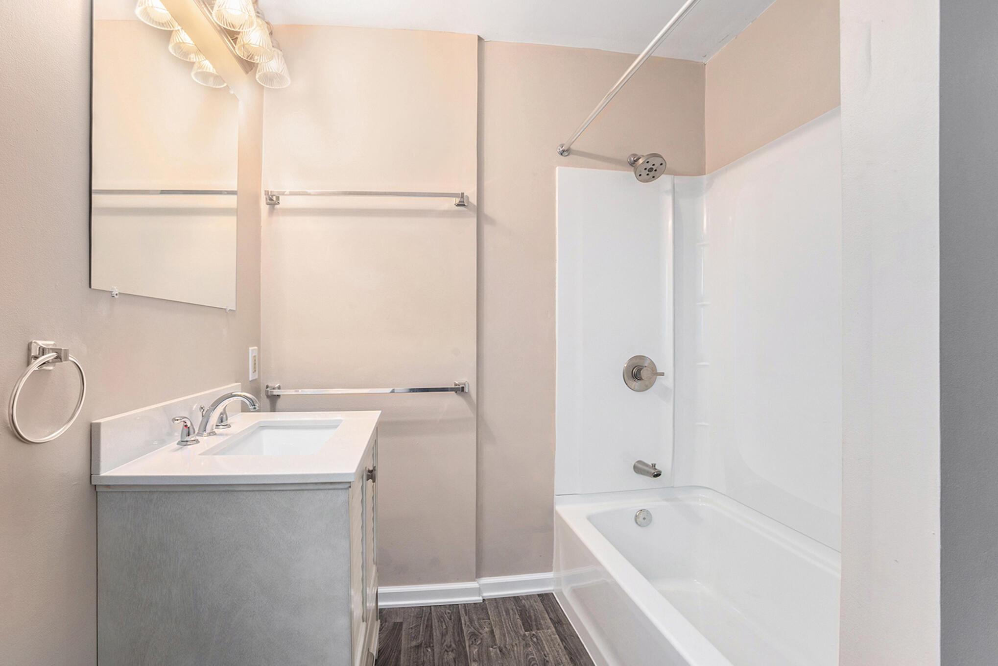 1554 Rathbone Street Southwest Wyoming, MI 49509 - Photo 10 of 16 Bathroom