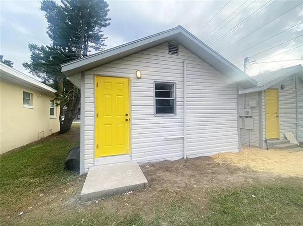 $1,025 | 622 Booker Avenue, Unit B, Lake Wales, FL 33853