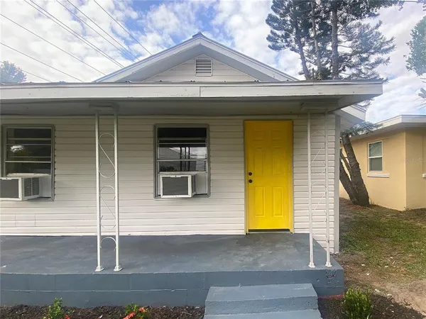 $1,025 | 622 Booker Avenue, Unit B, Lake Wales, FL 33853