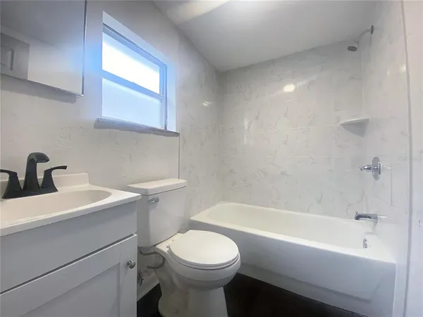 $1,025 | 622 Booker Avenue, Unit B, Lake Wales, FL 33853