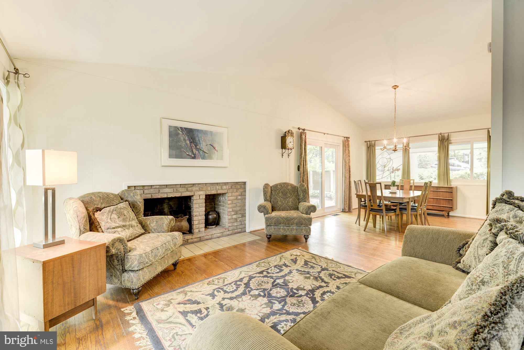 7612 Hamilton Spring Road Bethesda, MD 20817 - Photo 6 of 47