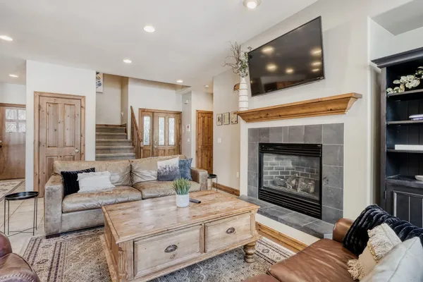 $1,625,000 | 15 Chestnut Lane, Unit 15, Breckenridge, CO 80424