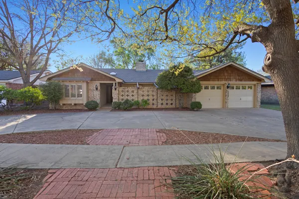 $329,900 | 6805 Norfolk Avenue, Lubbock, TX 79413