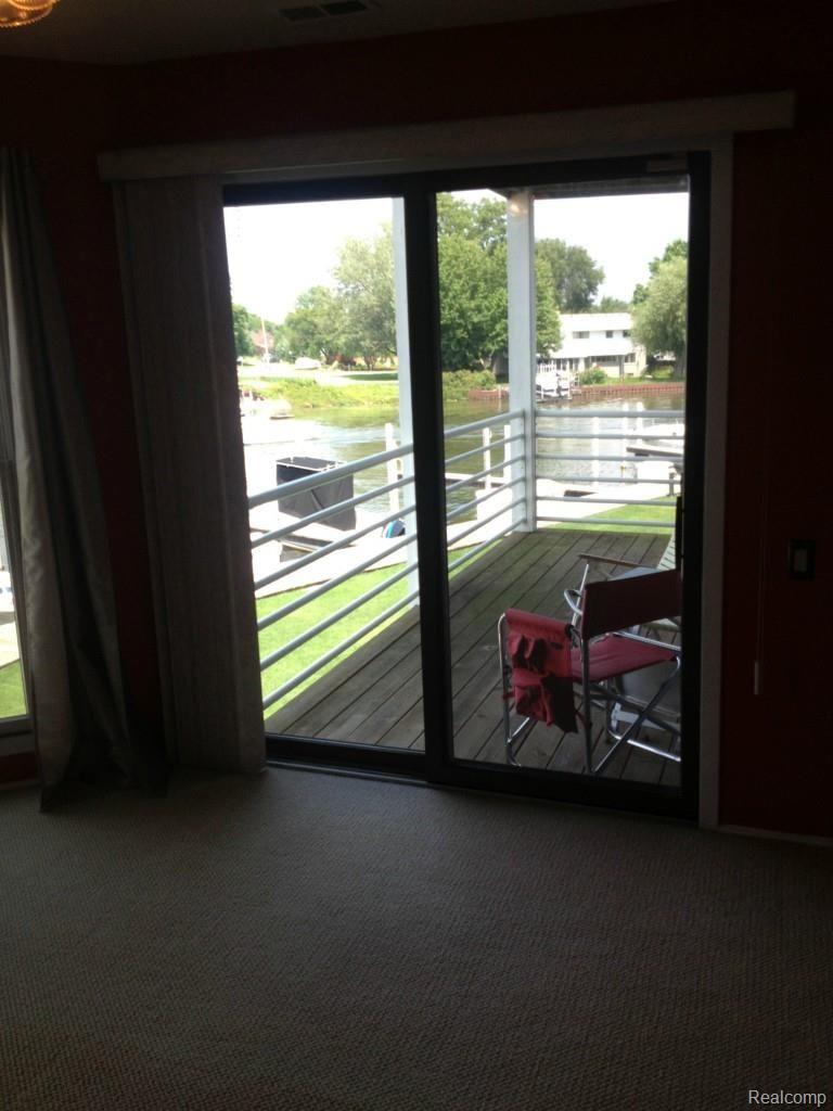 31699 South River Road Harrison Township, MI 48045 - Photo 14 of 23 photo 22.jpg