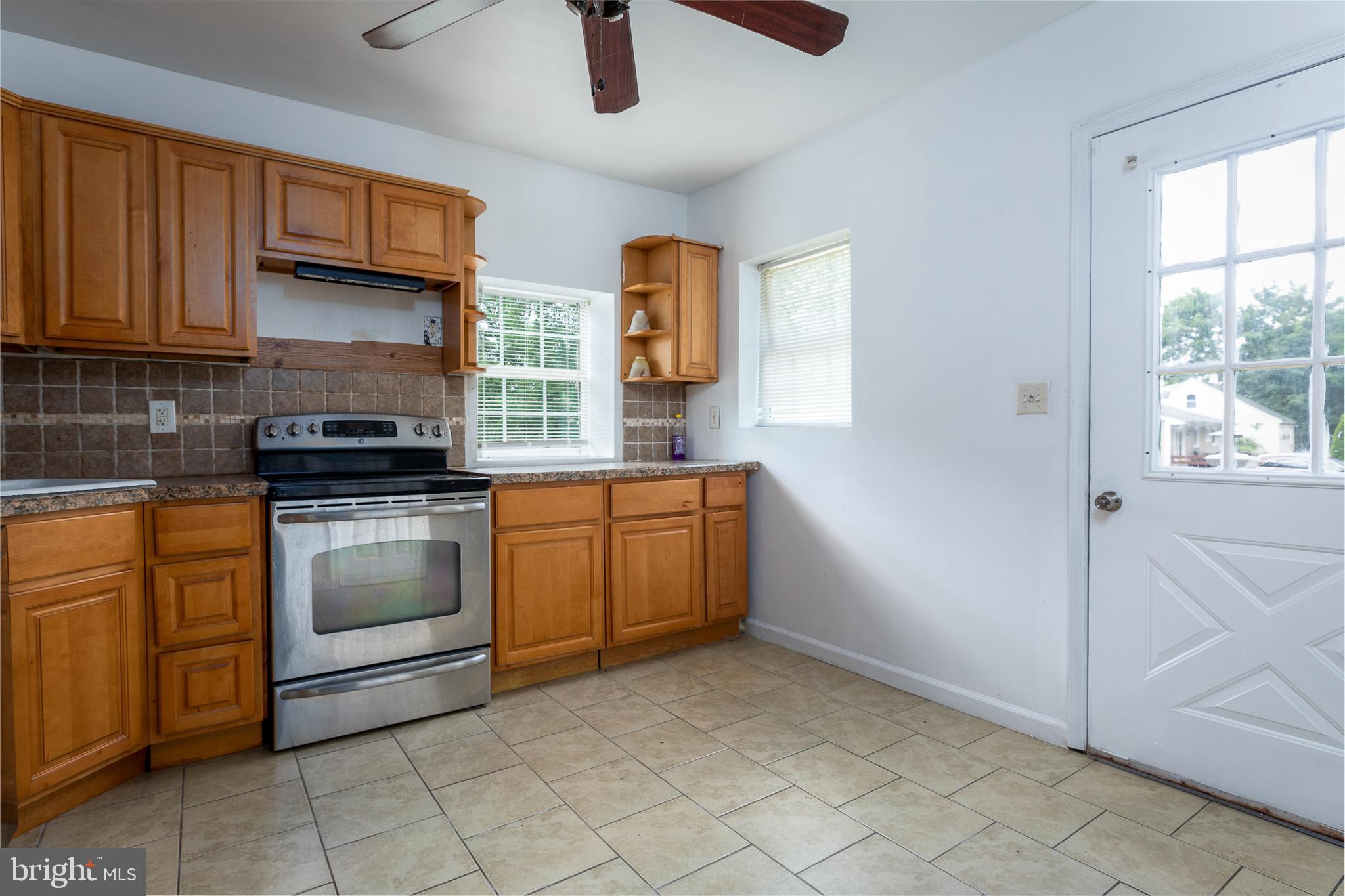 1942 Ford Road Bristol, PA 19007 - Photo 12 of 16