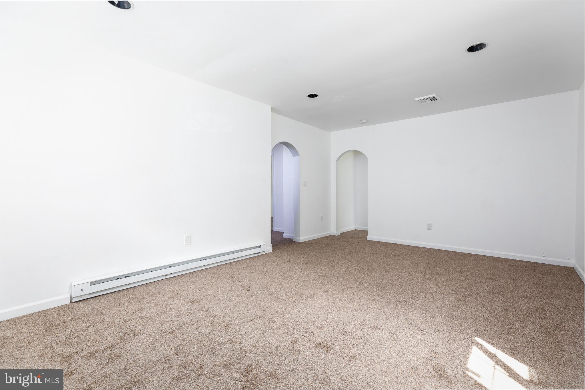 1942 Ford Road Bristol, PA 19007 - Photo 4 of 16