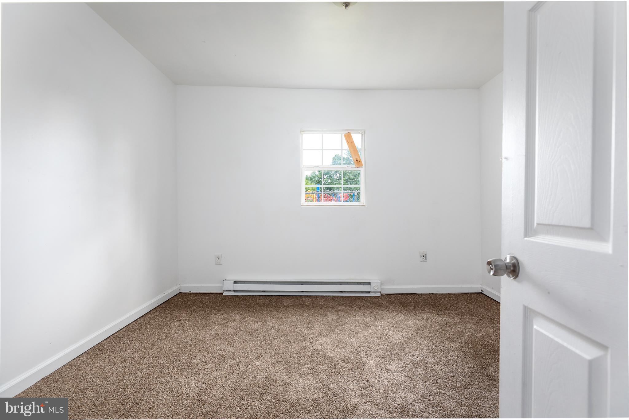 1942 Ford Road Bristol, PA 19007 - Photo 7 of 16