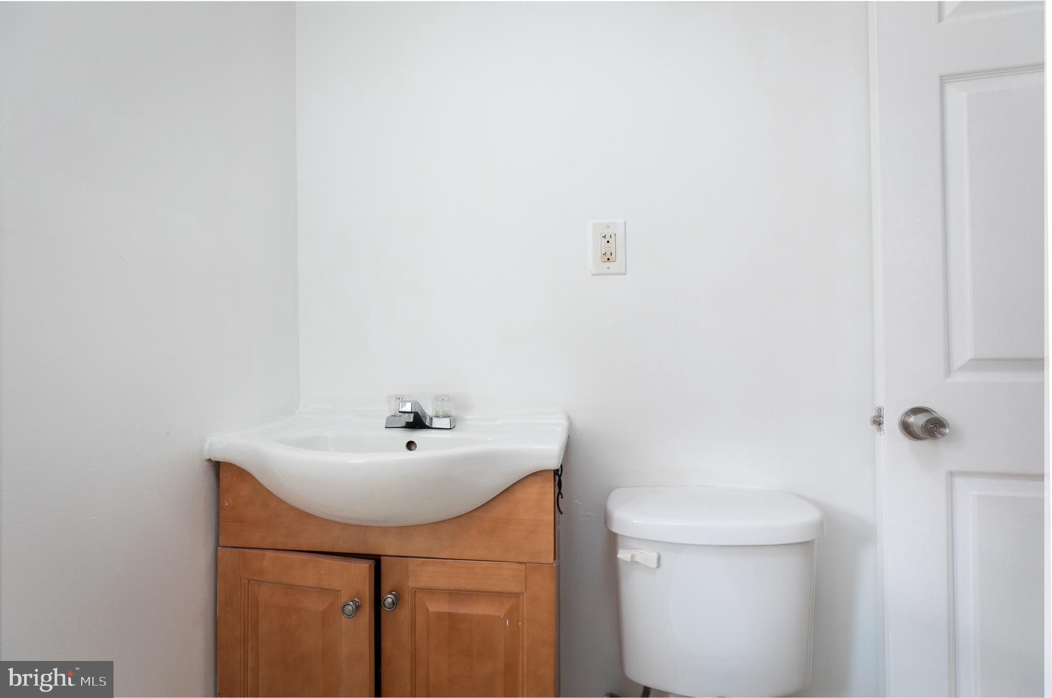 1942 Ford Road Bristol, PA 19007 - Photo 10 of 16