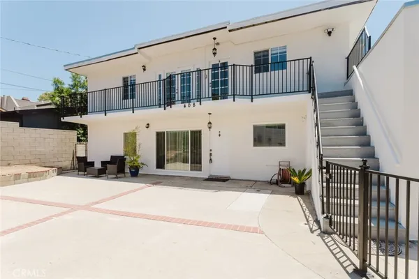$2,450 | 408 Spencer Street, Unit D, Glendale, CA 91202