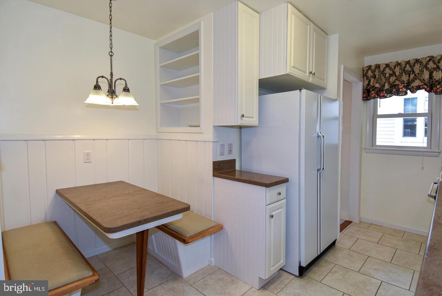 606 Kingsley Road Southwest Vienna, VA 22180 - Photo 11 of 45