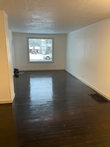 $159,900 | 371 North Center Avenue, Bradley, IL 60915