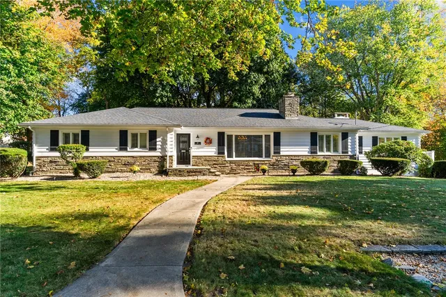 $699,900 | 88 Homestead Avenue, North Smithfield, RI 02896