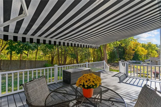 $699,900 | 88 Homestead Avenue, North Smithfield, RI 02896