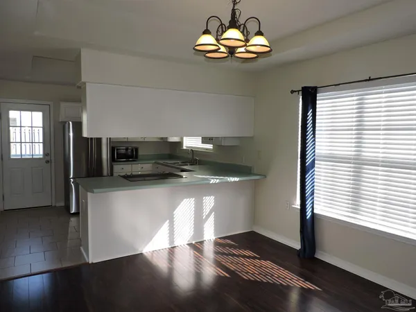 $1,500 | 1100 Sweetbriar Street, Cantonment, FL 32533