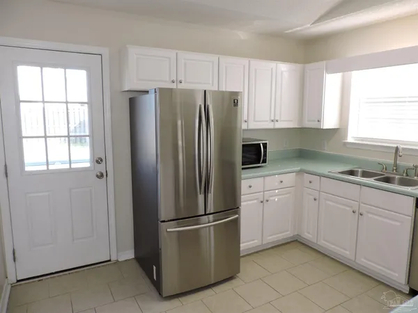 $1,500 | 1100 Sweetbriar Street, Cantonment, FL 32533