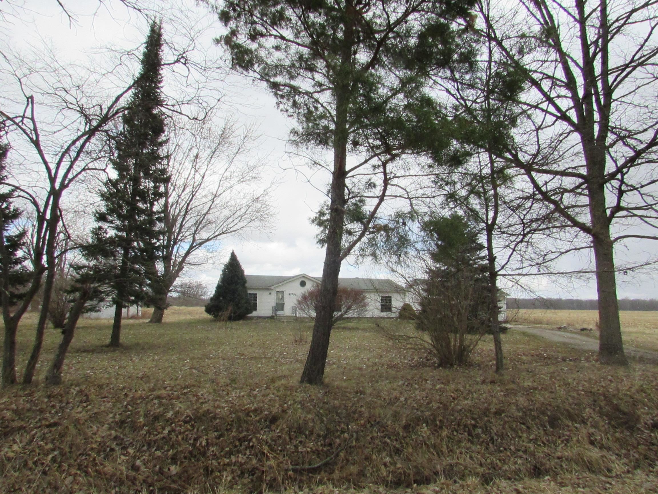 6077 Hibbard Road Corunna, MI 48817 - Photo 3 of 35