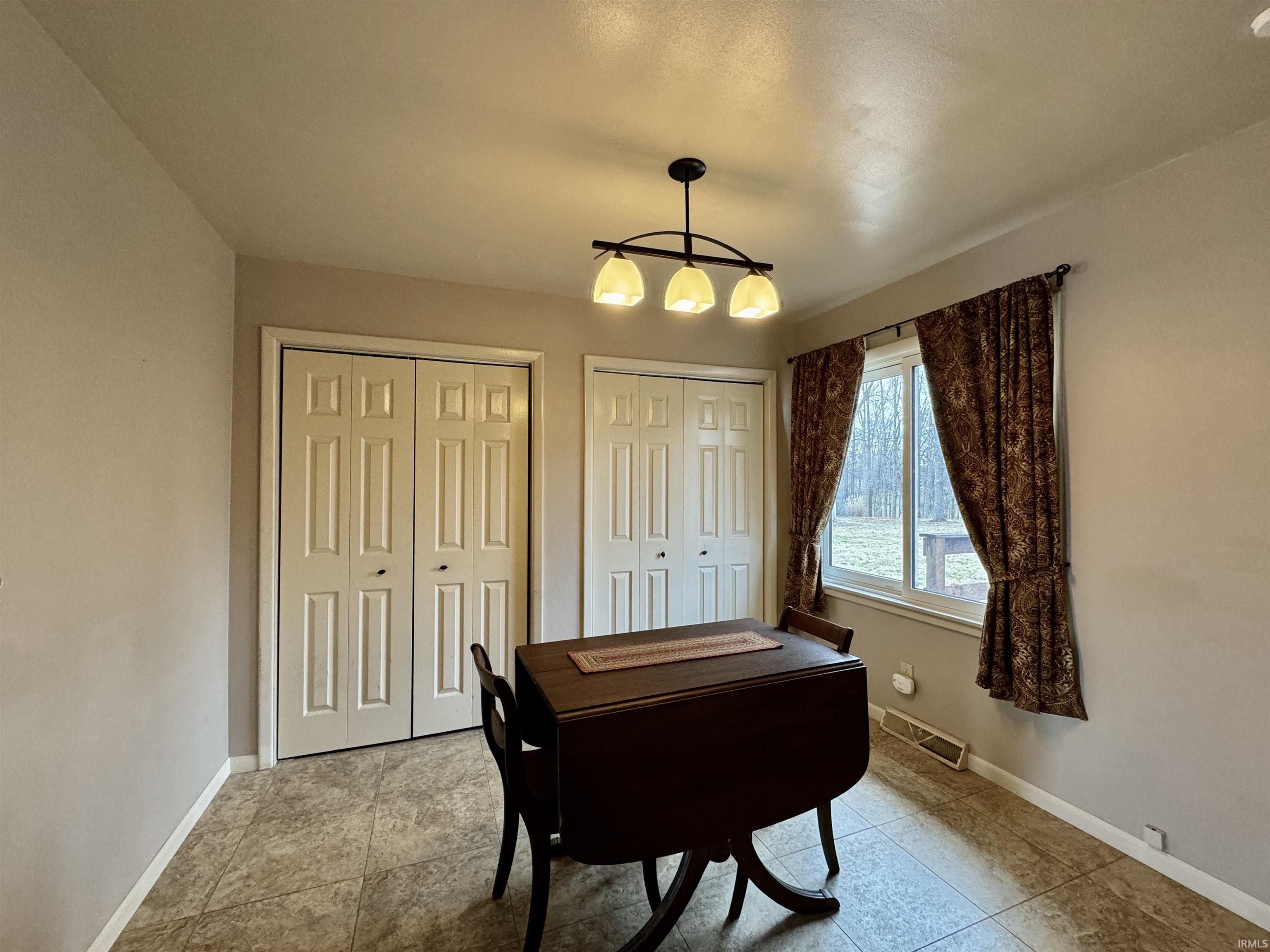 4520 South Rockport Road Bloomington, IN 47403 - Photo 7 of 15 Gallery Image 7