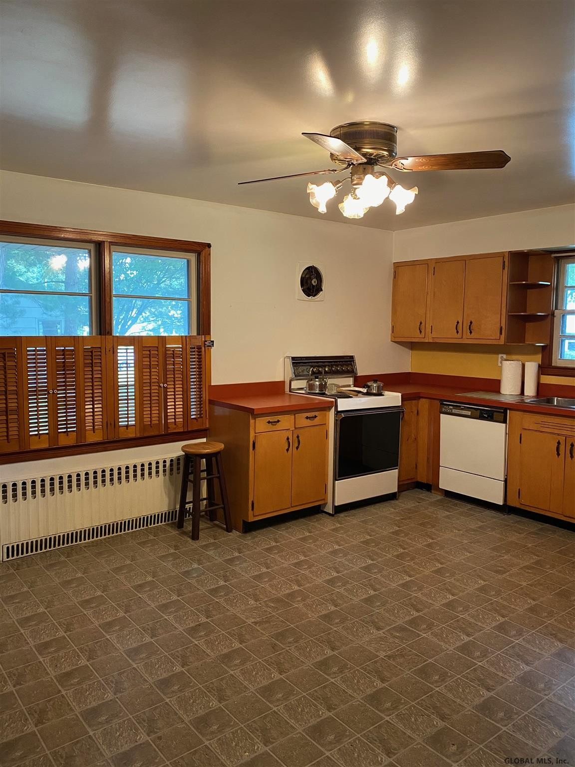 15 Rugby Road East Greenbush, NY 12061 - Photo 11 of 32 Photo 11