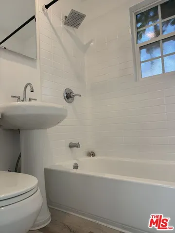 $1,895 | 2235 West 14th Street, Los Angeles, CA 90006