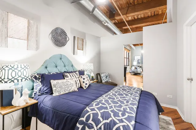 $315,000 | 226 North Clinton Street, Unit 510, Chicago, IL 60661