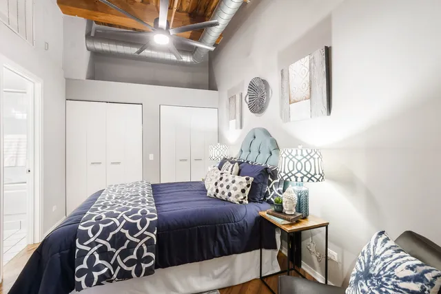 $315,000 | 226 North Clinton Street, Unit 510, Chicago, IL 60661