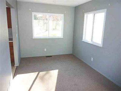 3351 West Carpenter Road Flint, MI 48504 - Photo 4 of 8 20110207-3.JPG