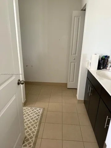 $509,900 | 424 Northeast 194th Terrace, Miami, FL 33179