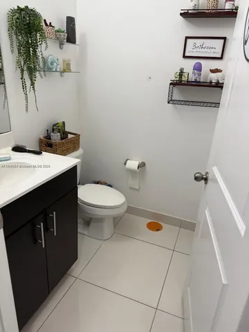 $509,900 | 424 Northeast 194th Terrace, Miami, FL 33179