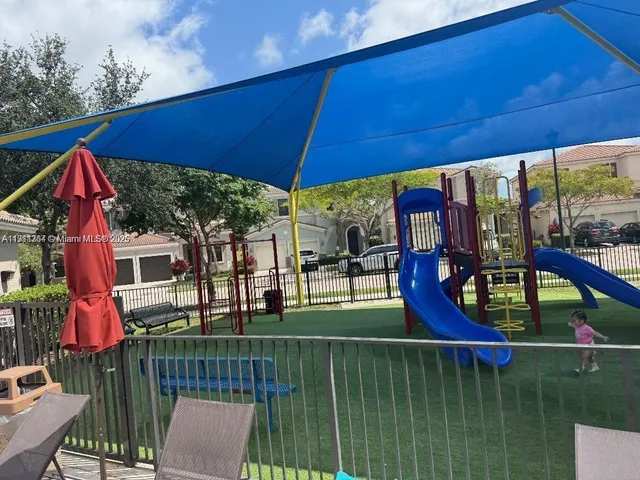 $509,900 | 424 Northeast 194th Terrace, Miami, FL 33179